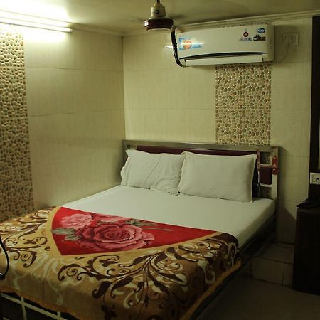 Hotel King Star Mumbai Exteriör bild