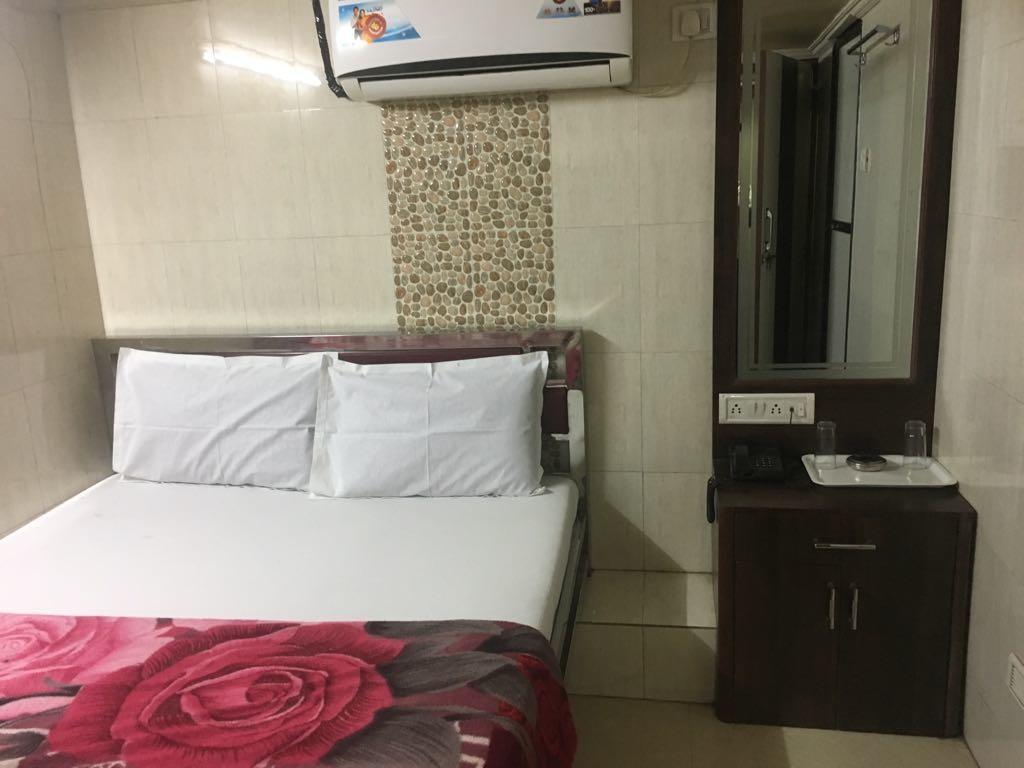 Hotel King Star Mumbai Exteriör bild
